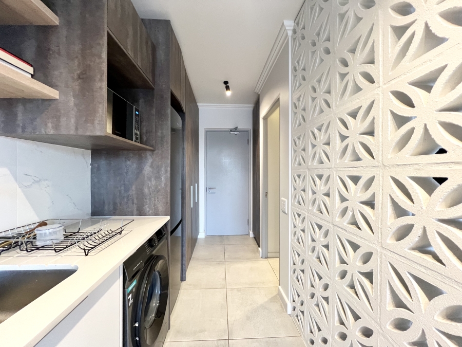 1 Bedroom Property for Sale in Table View Western Cape